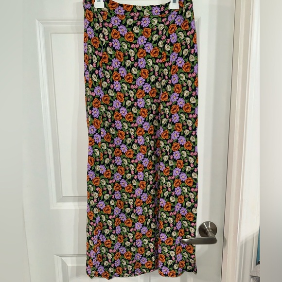 Philosophy Floral Skirt - Picture 5 of 7